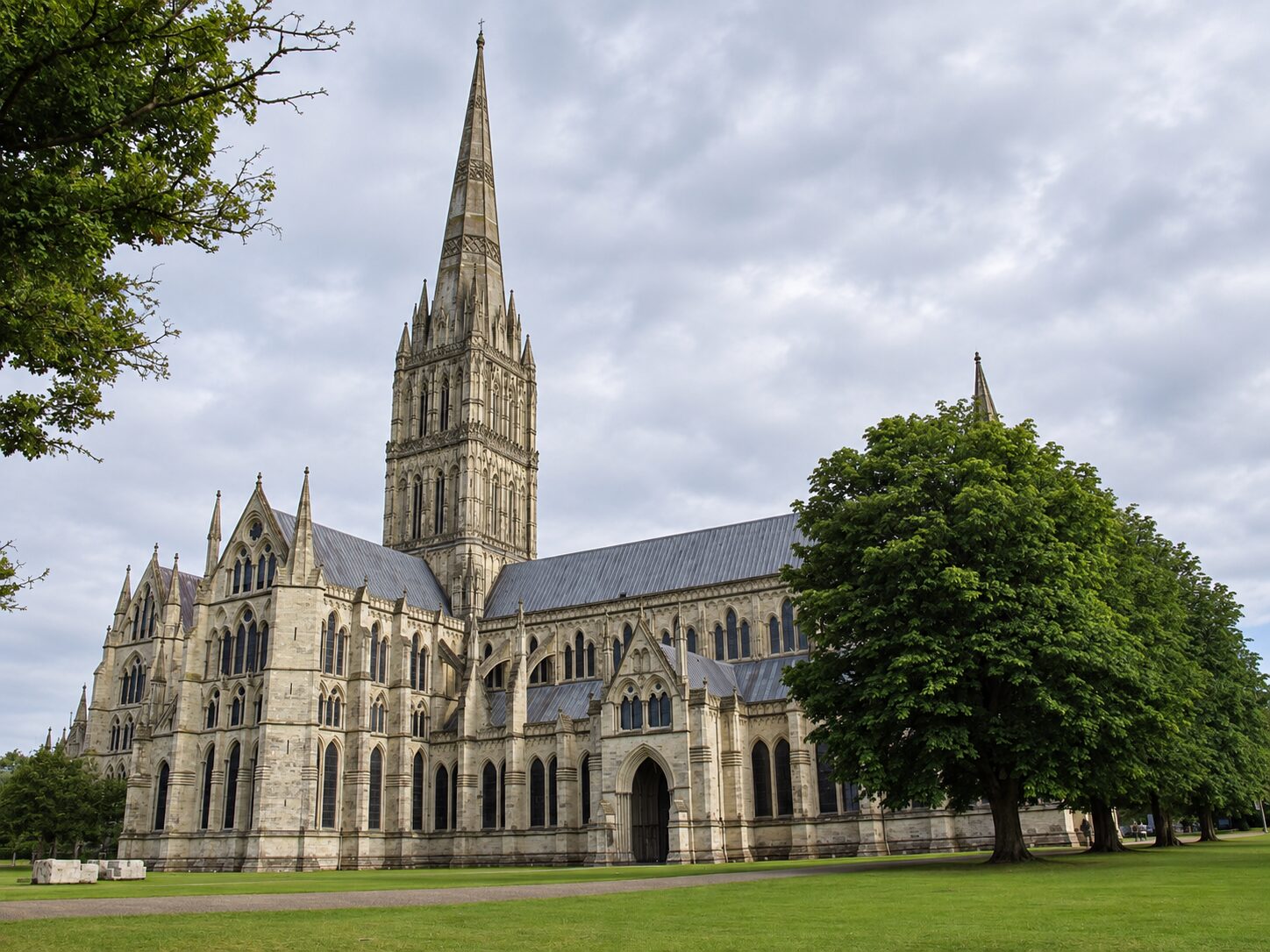 Salisbury Cathedral — exterior